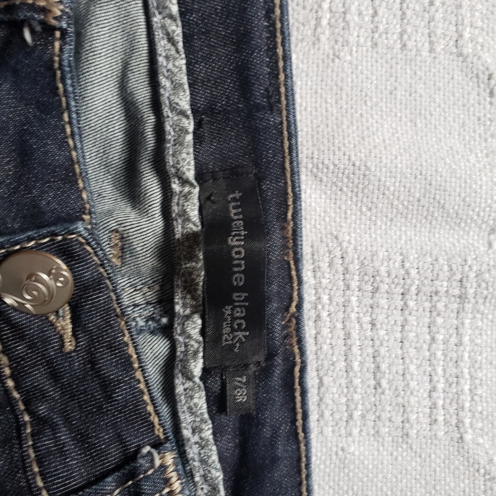 Jeans - Picture 2 of 6